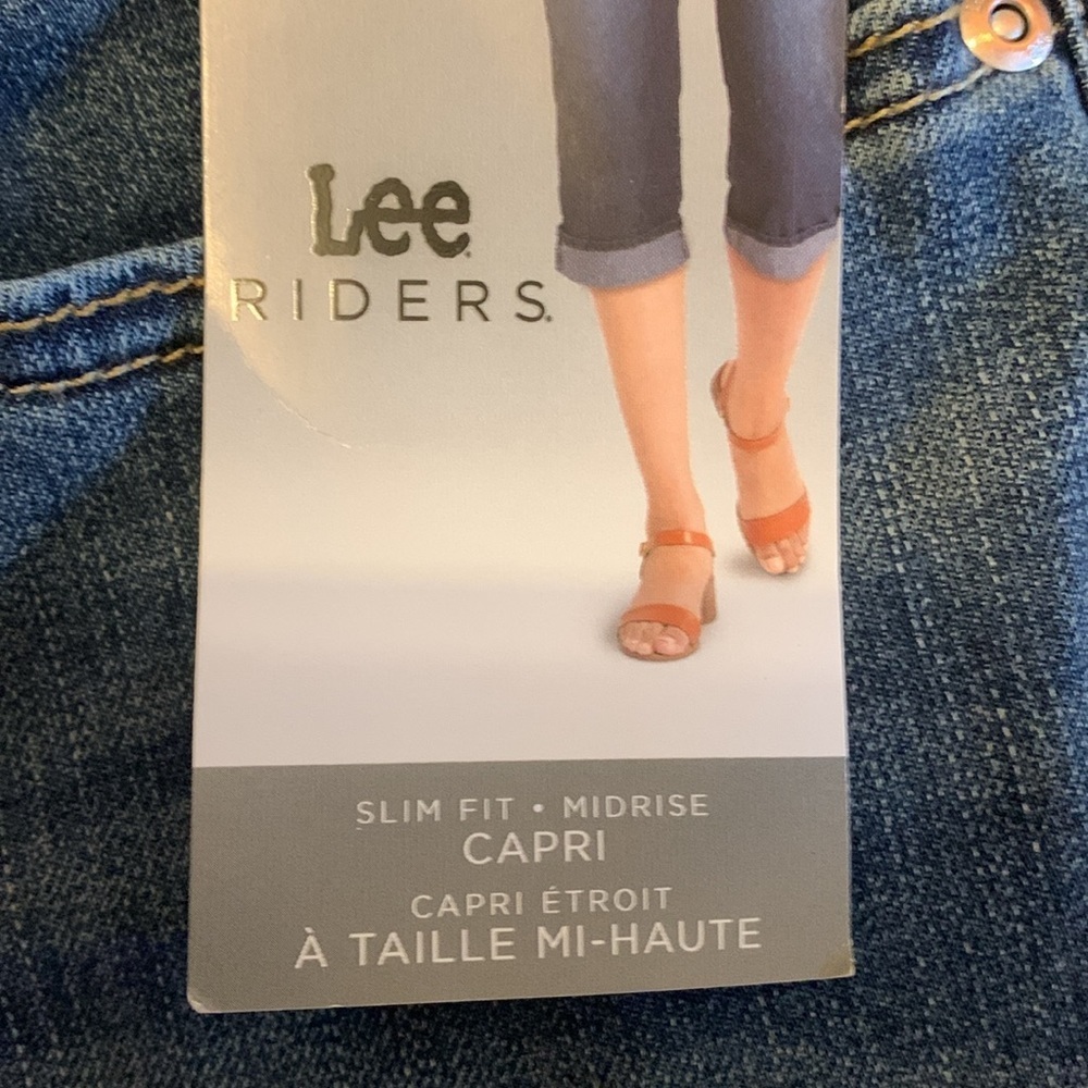 RIDERS BY LEE 16M Midrise Denim Capri - Picture 3 of 12